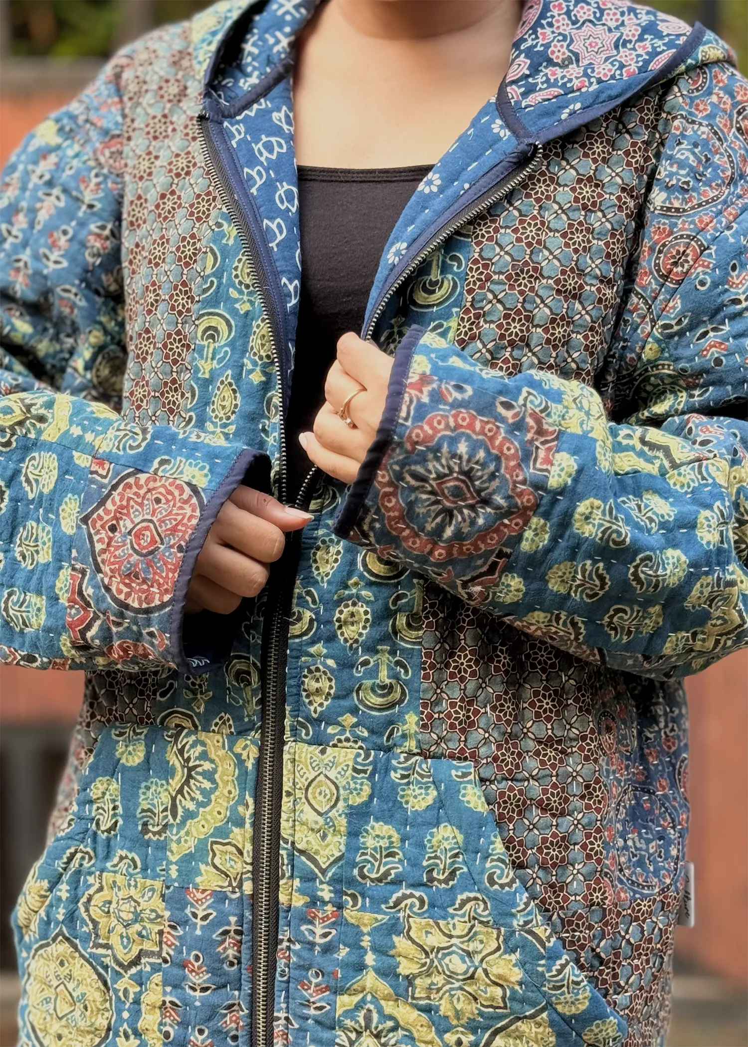 Vayu Reversible Hooded Jacket (Quilted)- 06