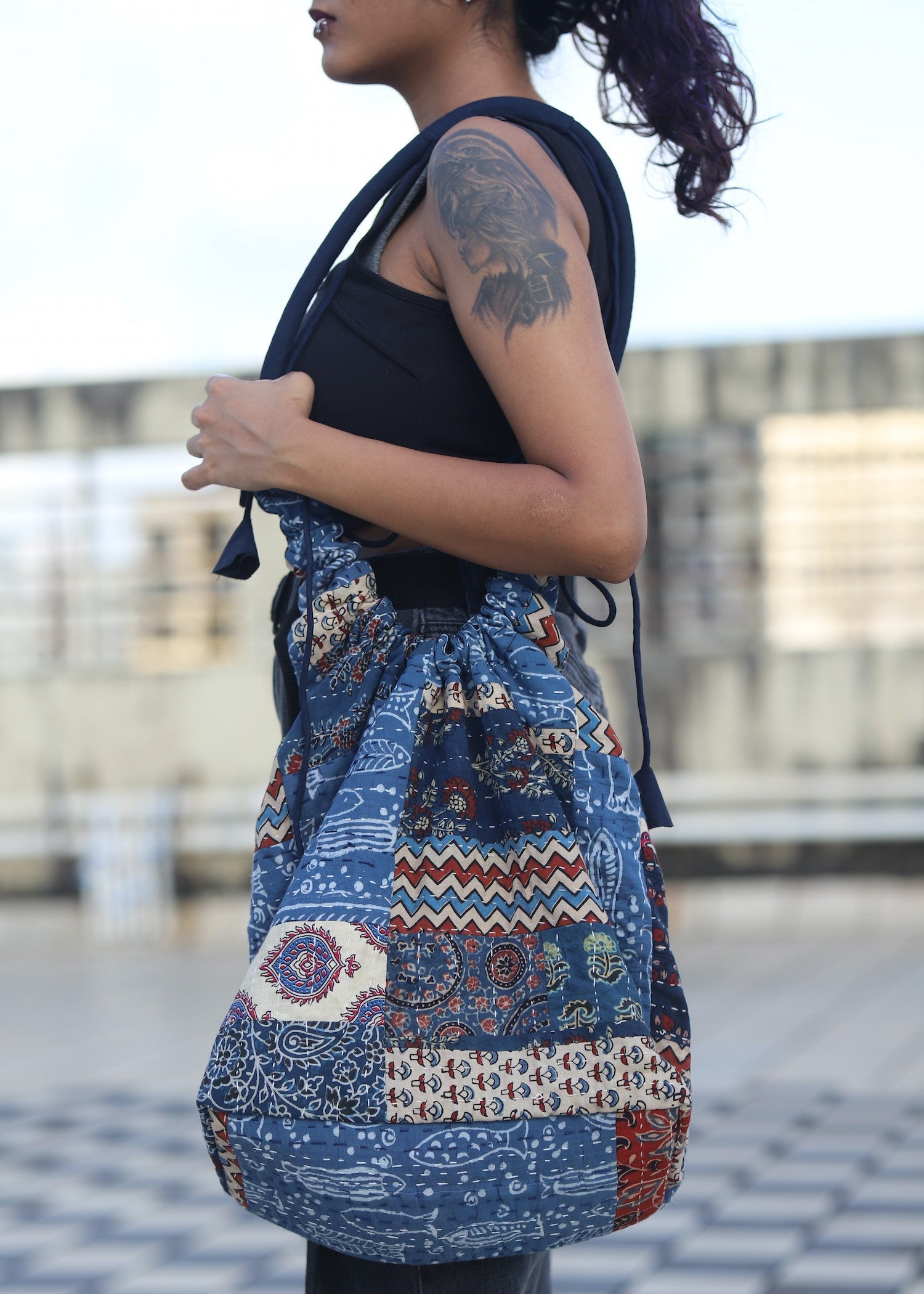 RAAHIL Bucket Bag- 02