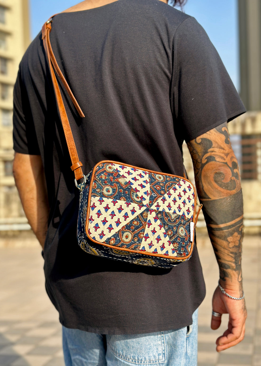 QALA Sling Bag- 04