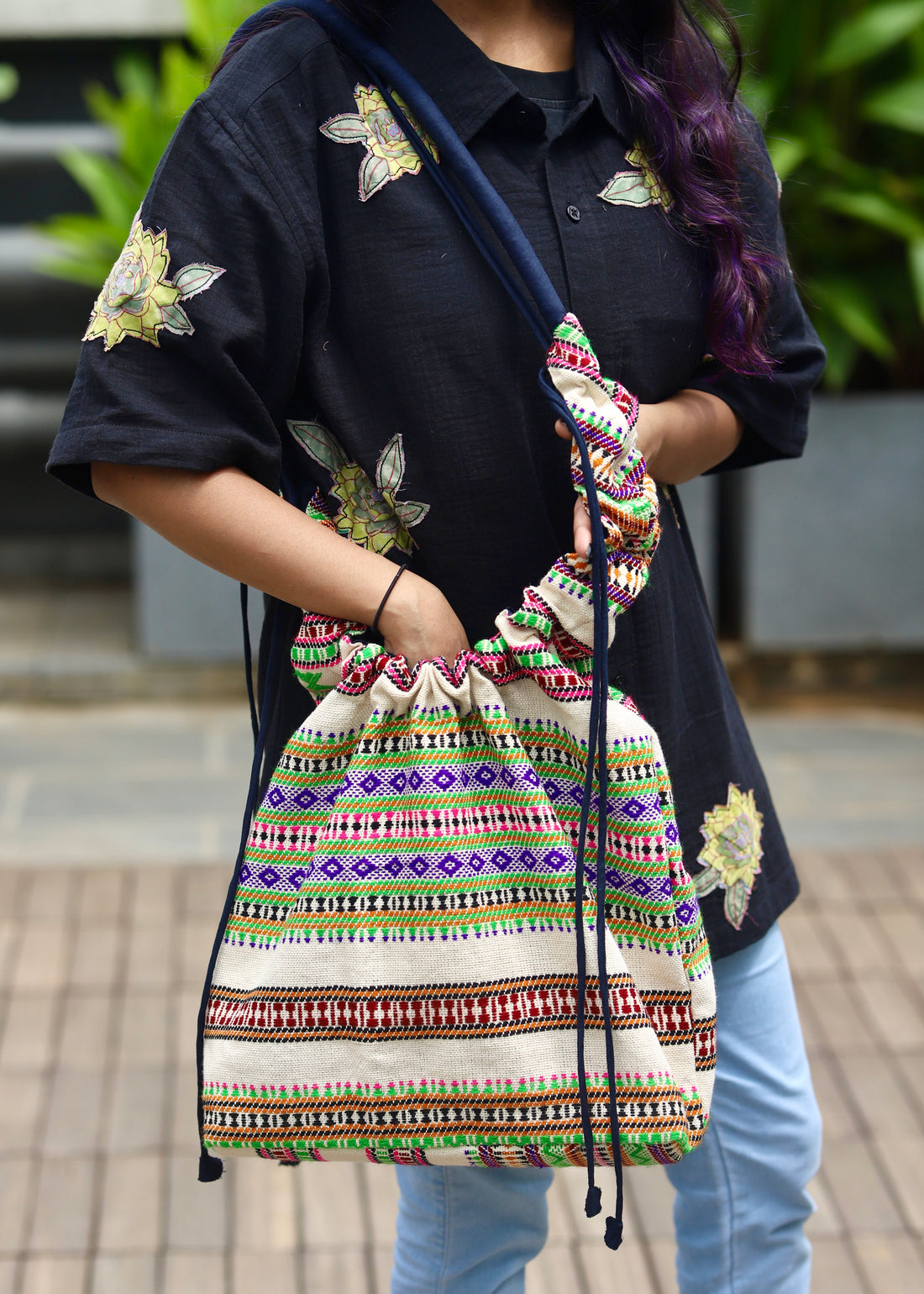 RAAHIL Bucket Bag- 04