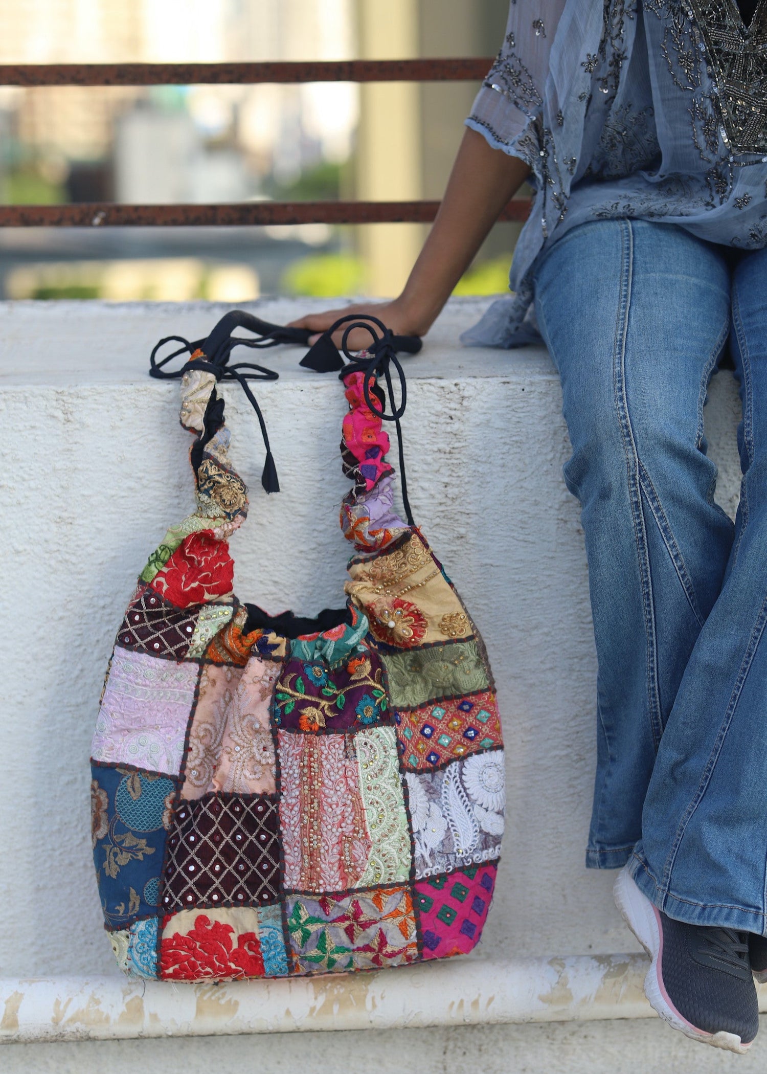 RAAHIL Bucket Bag- 05