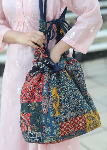 RAAHIL Bucket Bag- 06