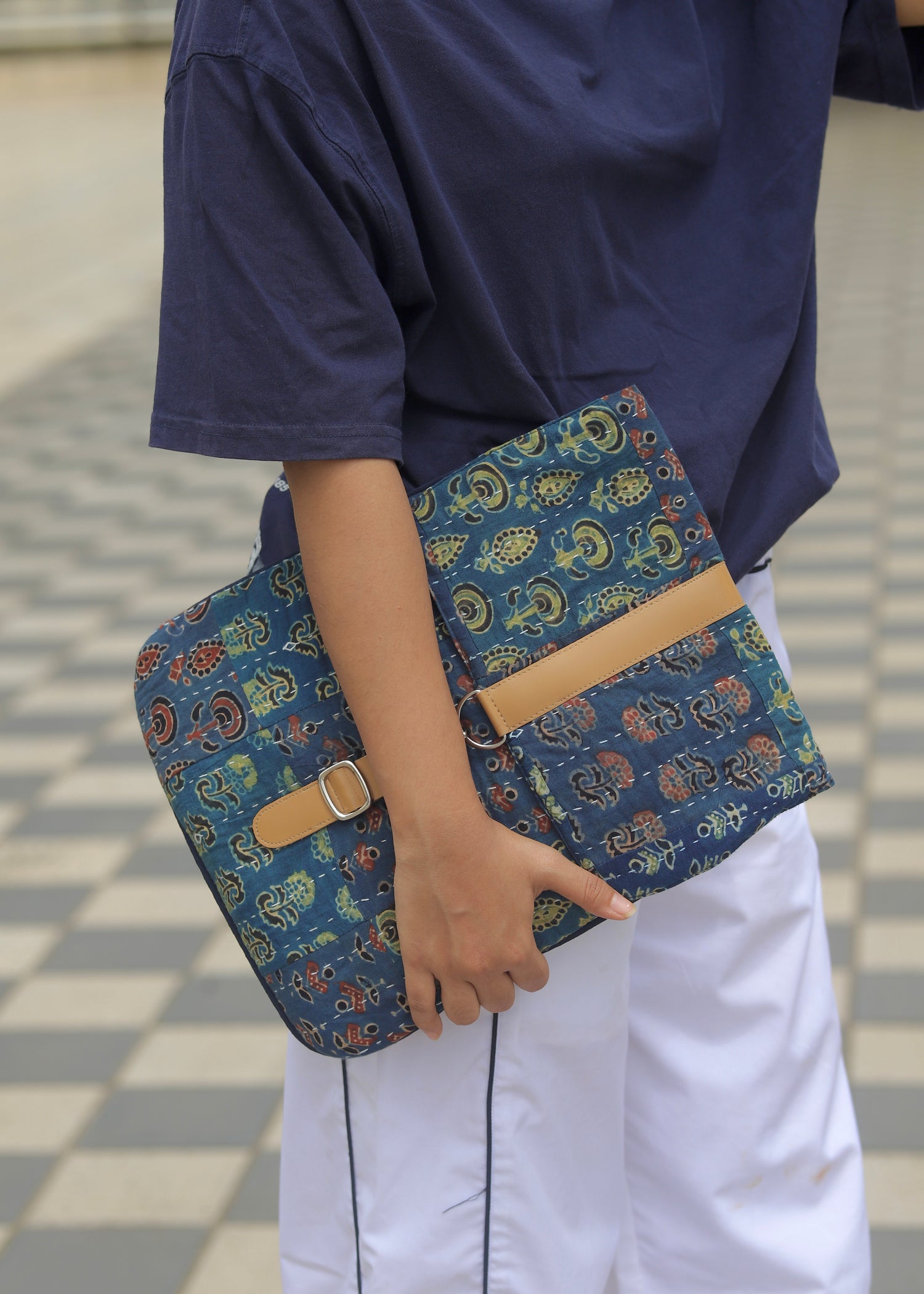 FARAH Tablet Sleeve- 02