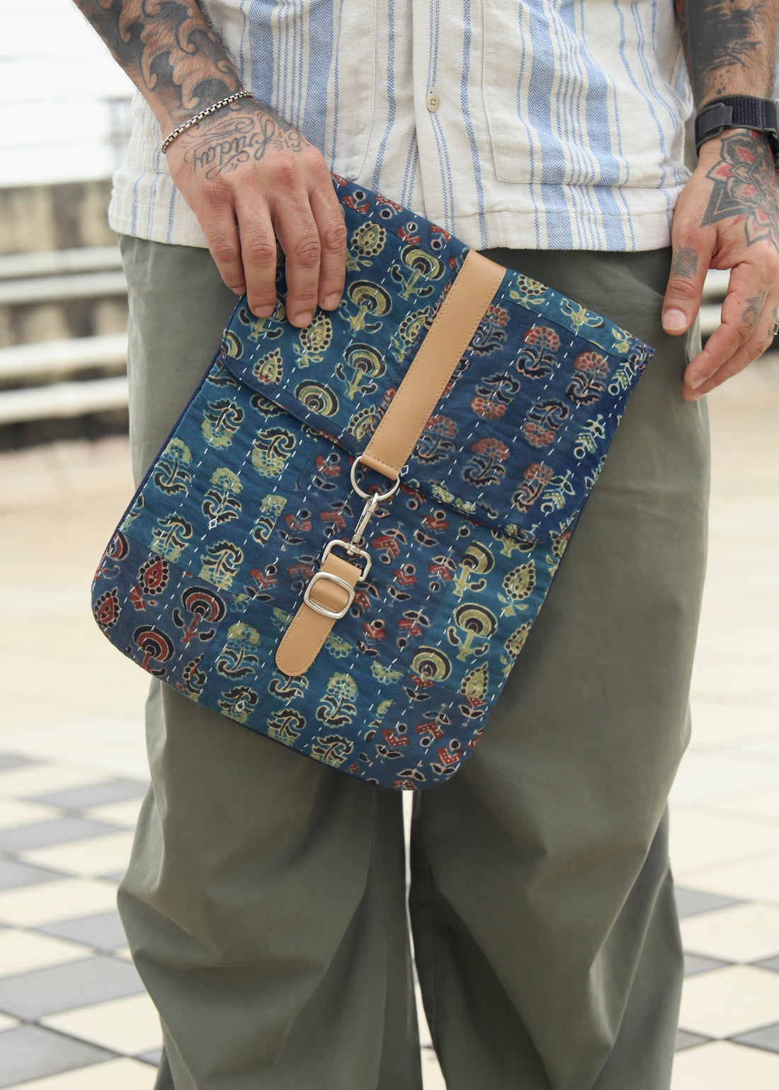 FARAH Tablet Sleeve- 02