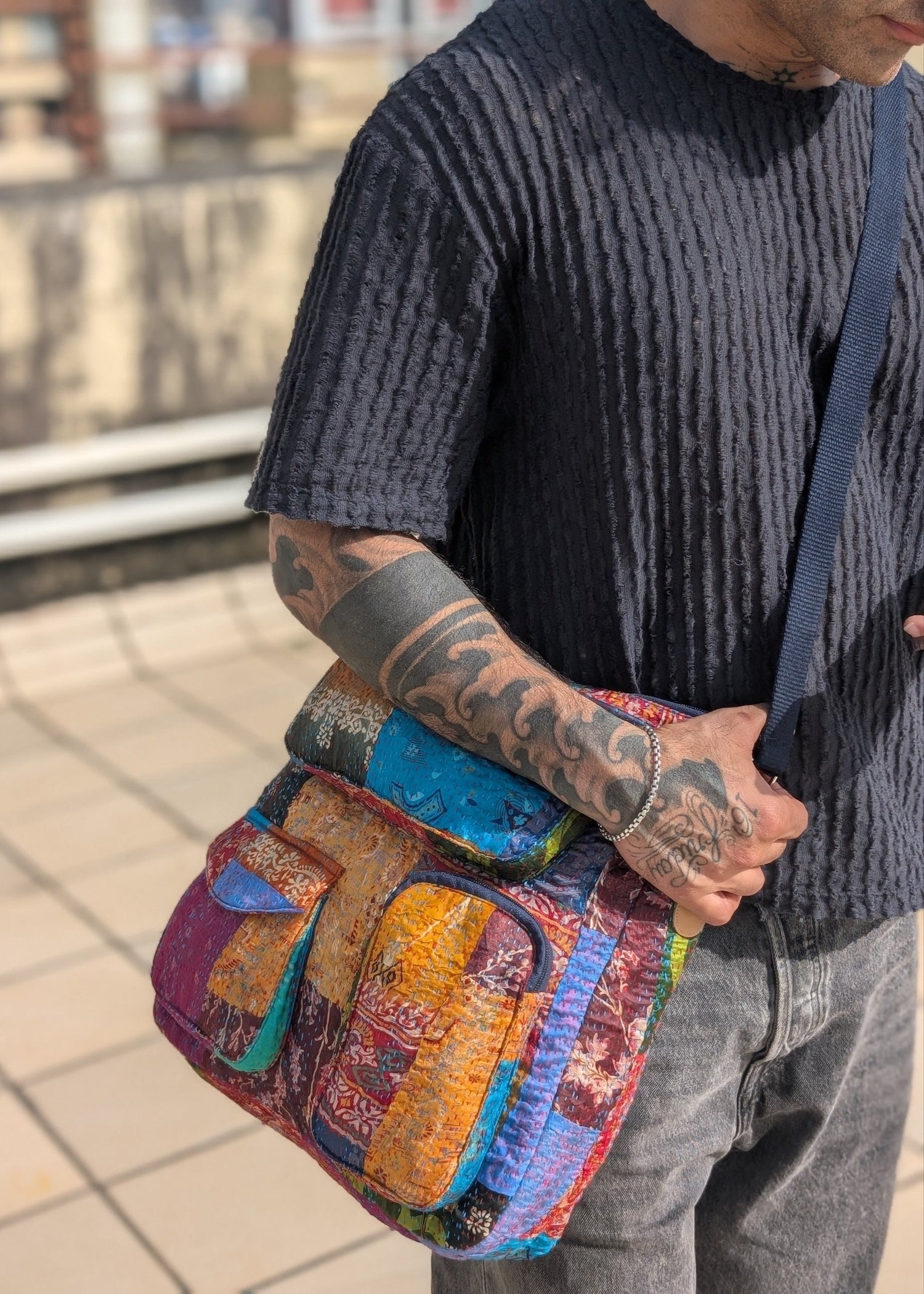 KASID Laptop Messenger Bag- 02